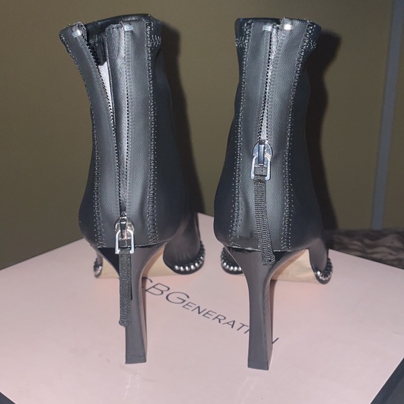 BCBGeneration ladies black leather boots - Picture 5 of 9